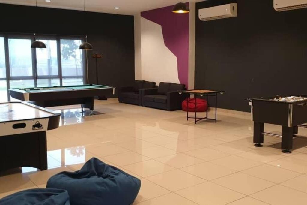 Apartment The Icon4 In Ioi Mall Putrajaya, Netflix *