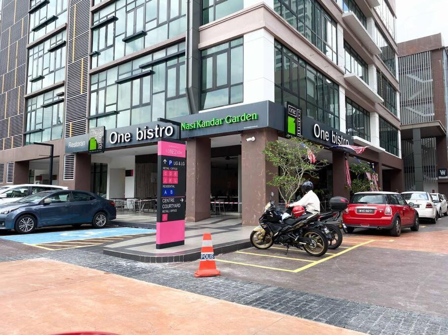 The Icon4 In Ioi Mall Putrajaya, Netflix Apartment *