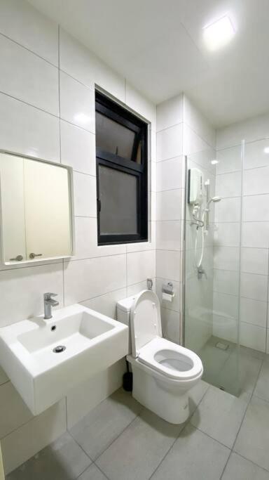 Apartment The Icon4 In Ioi Mall Putrajaya, Netflix